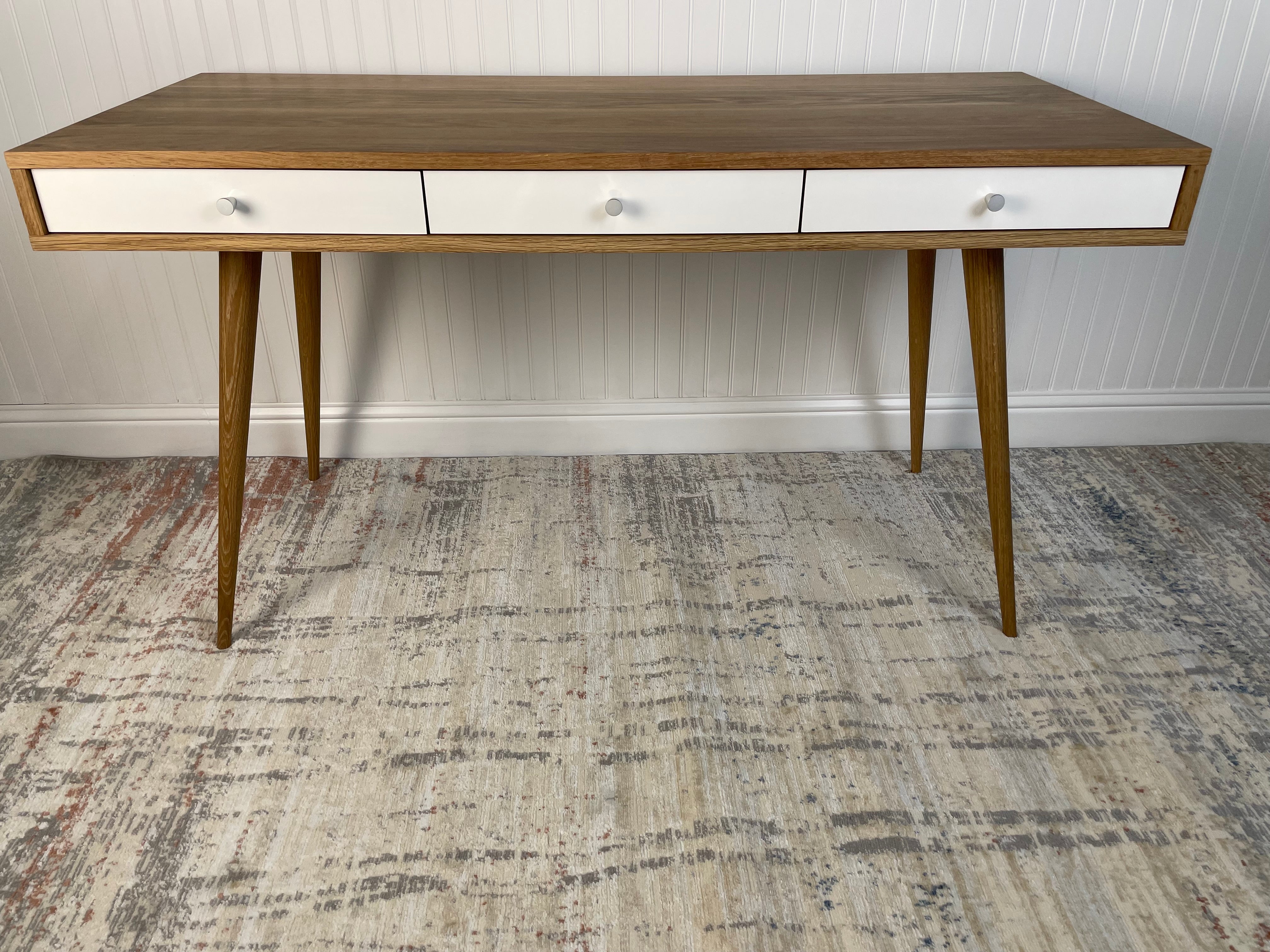Ecworld Modern Design Workstation Desk with Hidden Cord Management Panels - Pine